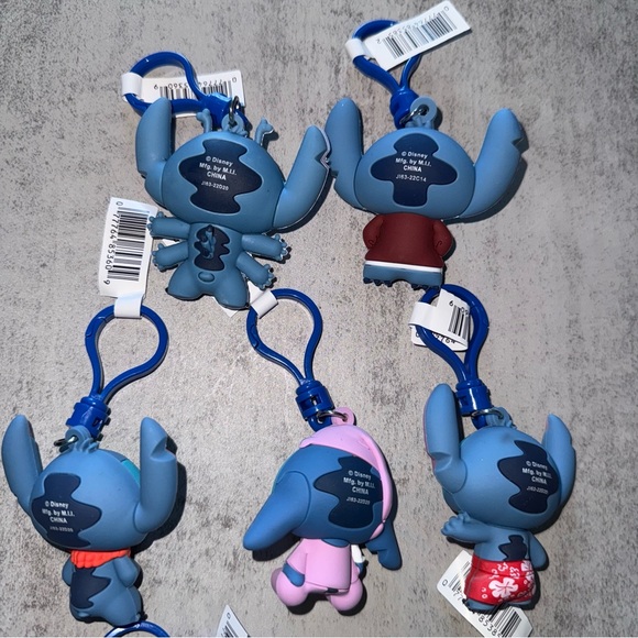 Set of 8 Stitch Keychains - Picture 5 of 6